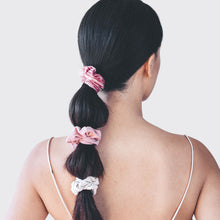 Load image into Gallery viewer, Velvet Scrunchies - Blush/Mauve
