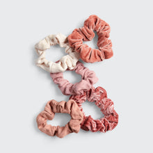 Load image into Gallery viewer, Velvet Scrunchies - Blush/Mauve
