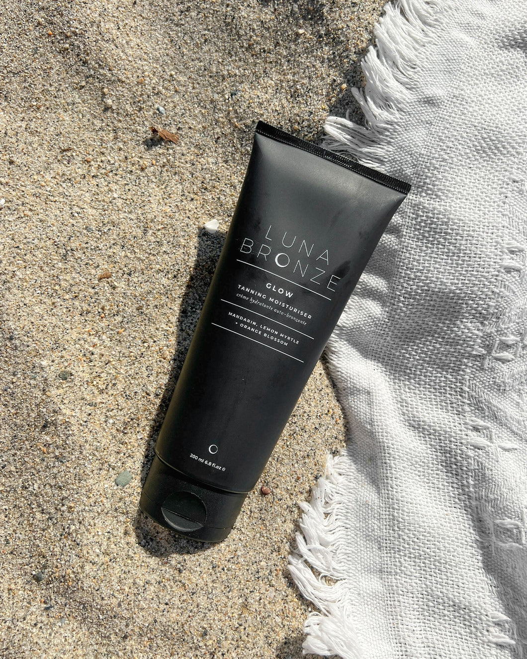 Luna Bronze Glow Gradual Tanning Moisturizer